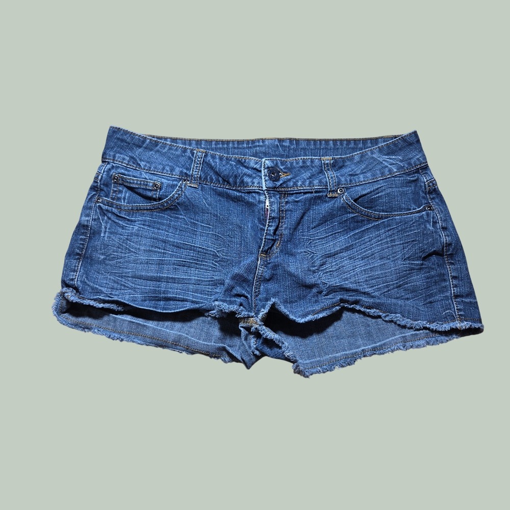 Bongo by Candies Y2K Low Rise Mini Denim Shorts Blue Frayed Hem Size 13